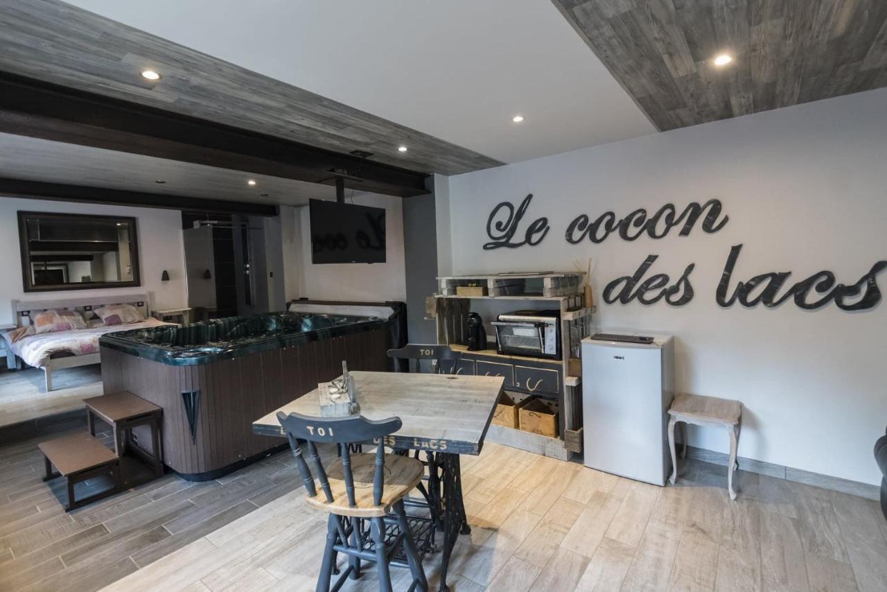 Le Cocon Des Lacs Boussu-lez-Walcourt Ngoại thất bức ảnh